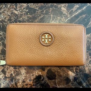 Tan Tory Burch Long Wallet